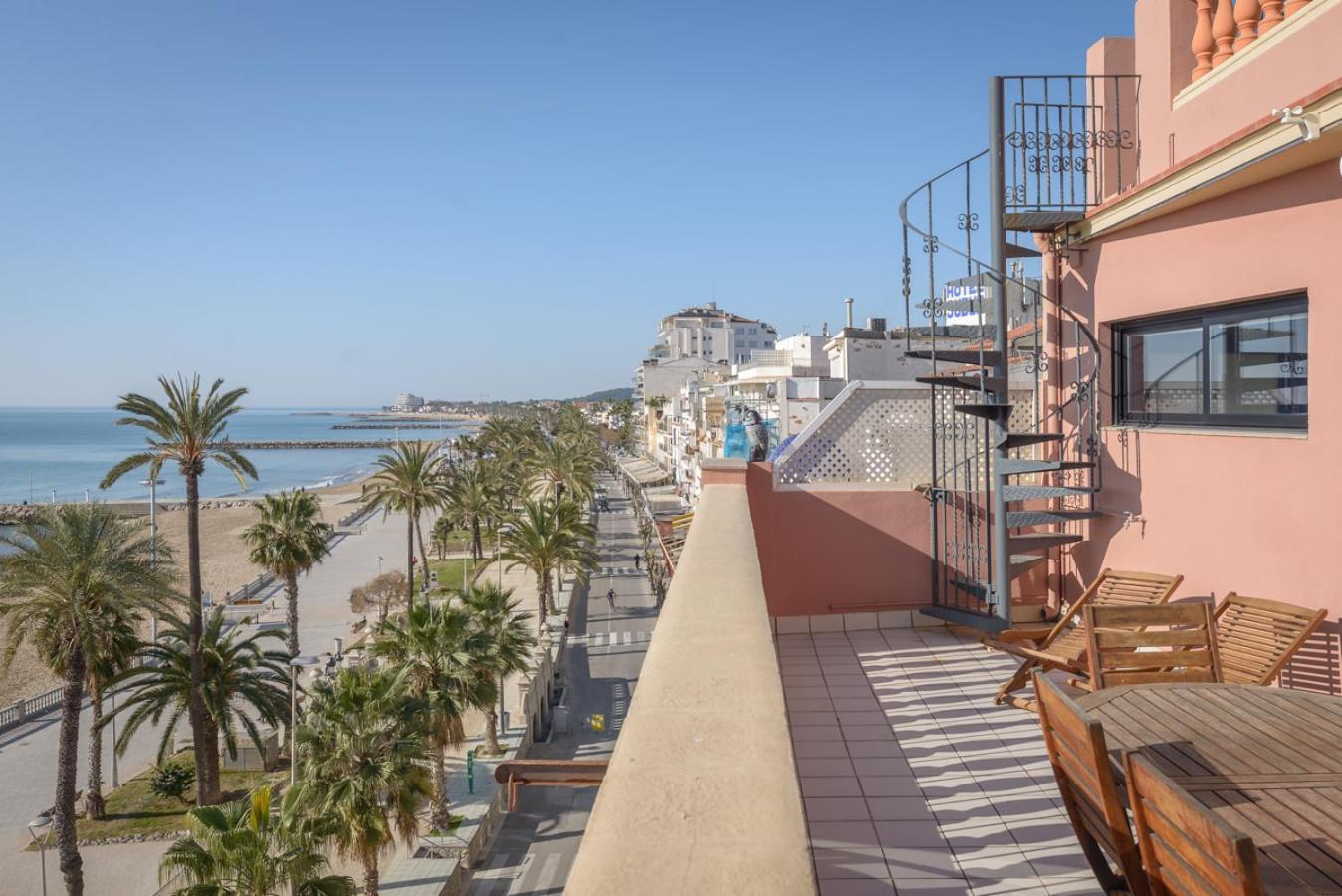 Insitges Ribera'S Beach Luaran gambar